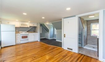 1315 New London Ave, Cranston, RI 02920