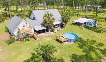634 Alapaha River Dr, Alapaha, GA 31622