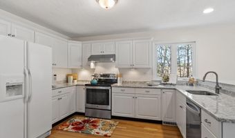 5 Westside Dr, Acton, MA 01720