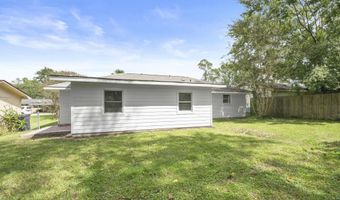 7658 Gov Blanchard Dr, Baton Rouge, LA 70811