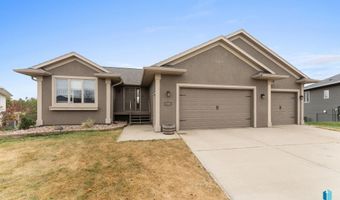 816 N Snowberry Cir, Brandon, SD 57005