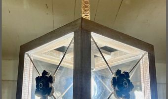 202 Bates St, Batesville, MS 38606