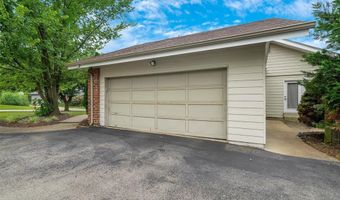 463 Londondary Dr, Ballwin, MO 63011