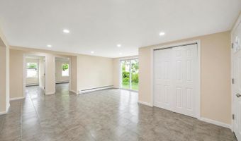41 Madison Ave, Amityville, NY 11701