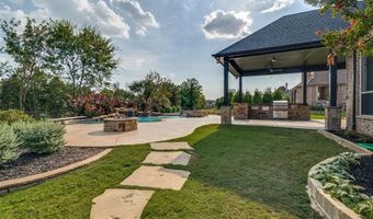 516 Heathland Xing, Heath, TX 75032