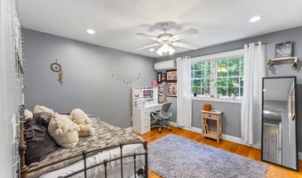 138 Litchfield Tpke, Bethany, CT 06524