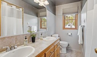 711 Benton St, Anoka, MN 55303