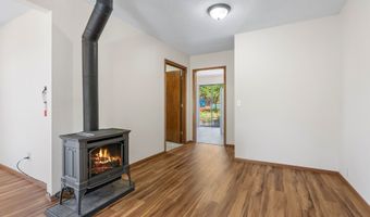 210 W FRANKLIN St, Bingen, WA 98605