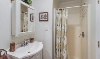 133 Myrtle St, Biloxi, MS 39530