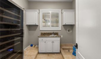 475 W 26th St, Upland, CA 91784