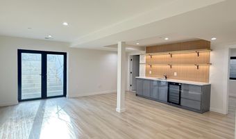 8908 MOHAWK Ln, Bethesda, MD 20817