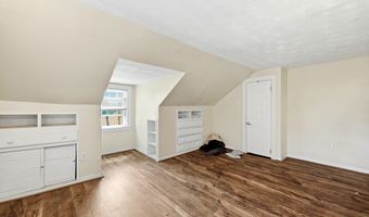 115 Poplar St, Agawam, MA 01030