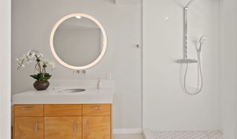 2533 Ala Wai Blvd PH, Honolulu, HI 96815