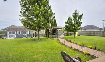330 Parkhill Ln, Bartlesville, OK 74006