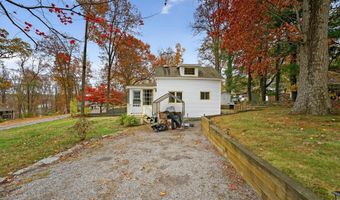 15 Hazen St, Chester, CT 06412