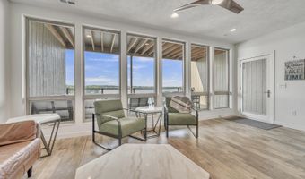 570 Linden Dr, Arnolds Park, IA 51331