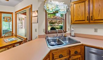 519 Country Club Dr W, Arapahoe, NC 28510