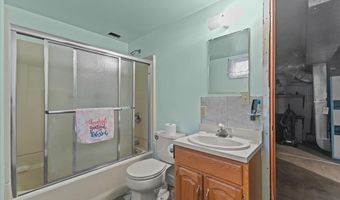 173 Tracy Dr, Burlington, VT 05408