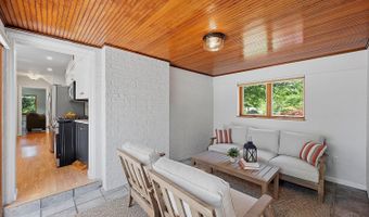 3119 N Farmcrest Dr, Amberley, OH 45213