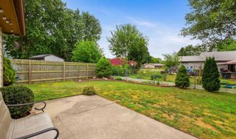 1307 Walker Ct, Auburn, IN 46706