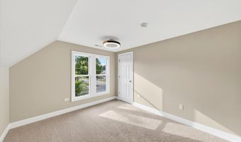 102 Center St, Algonquin, IL 60102