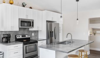 10292 Canyon Dr, Escondido, CA 92026