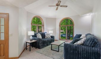 1711 E ROBIN Way, Appleton, WI 54915