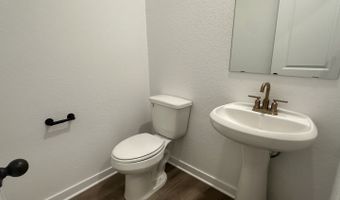 182 Peeps Ct, Adkins, TX 78101