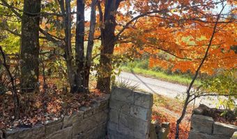 8619 N Fire Station Rd, Bloomfield, IN 47424