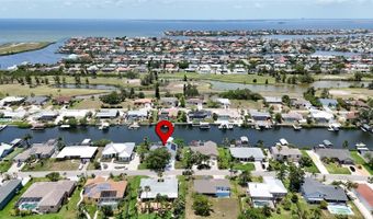 907 GOLF ISLAND Dr, Apollo Beach, FL 33572