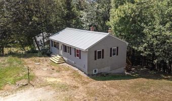 9 Iriquois Dr, Ashburnham, MA 01430