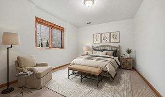 12999 Garvin Brook Ln, Apple Valley, MN 55124