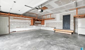 917 E Heatherwood Dr, Brandon, SD 57005