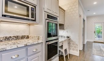 126 Dewberry Ln, Aiken, SC 29803