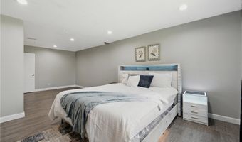 223 W Simmons Ave, Anaheim, CA 92802