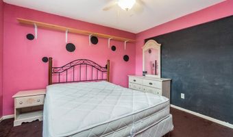 2057 GROVE St, Allentown, PA 18104