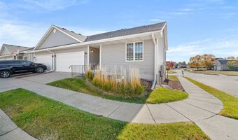 961 Robin Cir, Altoona, IA 50009