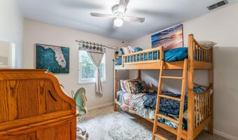 162 BELVEDERE St, Atlantic Beach, FL 32233