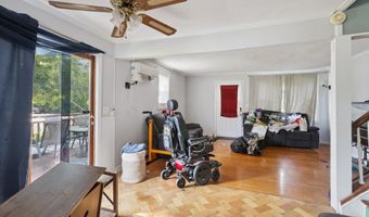 40 Park Ave, Danbury, CT 06810