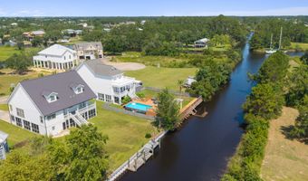 5140 Atlantis Dr, Bay St. Louis, MS 39520