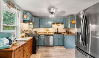 2 River Rd 5, Brentwood, NH 03833
