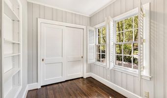 666 Yorkshire Rd NE, Atlanta, GA 30306