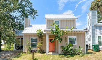 404 S Toulme St, Bay St. Louis, MS 39520