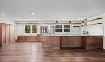 8381 Pratt Rd, Atchison, KS 66002