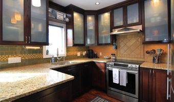 75 Pelham St C, Newport, RI 02840