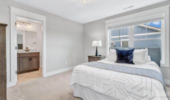 136 Ellis Ln, Arden, NC 28704