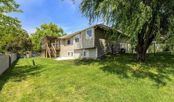 307 Cypress Ct, Andover, KS 67002