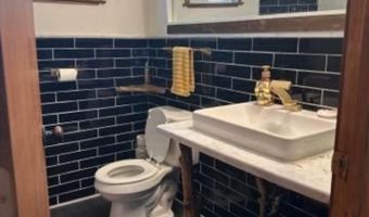 919 22nd St NW, Albuquerque, NM 87104