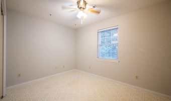 1690 Fairway Dr, Batesville, AR 72501