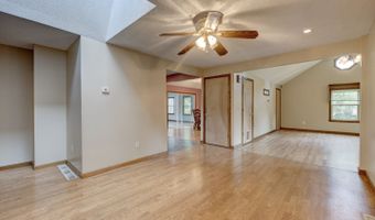 1 A Heritage Rd, Columbia, CT 06237